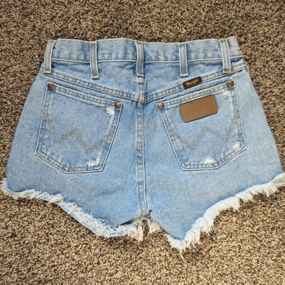 Wrangler Retro Distressed Light Wash High Wash Denim Shorts - Picture 2 of 4
